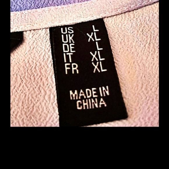 𝅺Du Jour Large Blue And White Tie Dye Ruffled Neckline Swing Hem Blouse NWOT - Picture 6 of 6